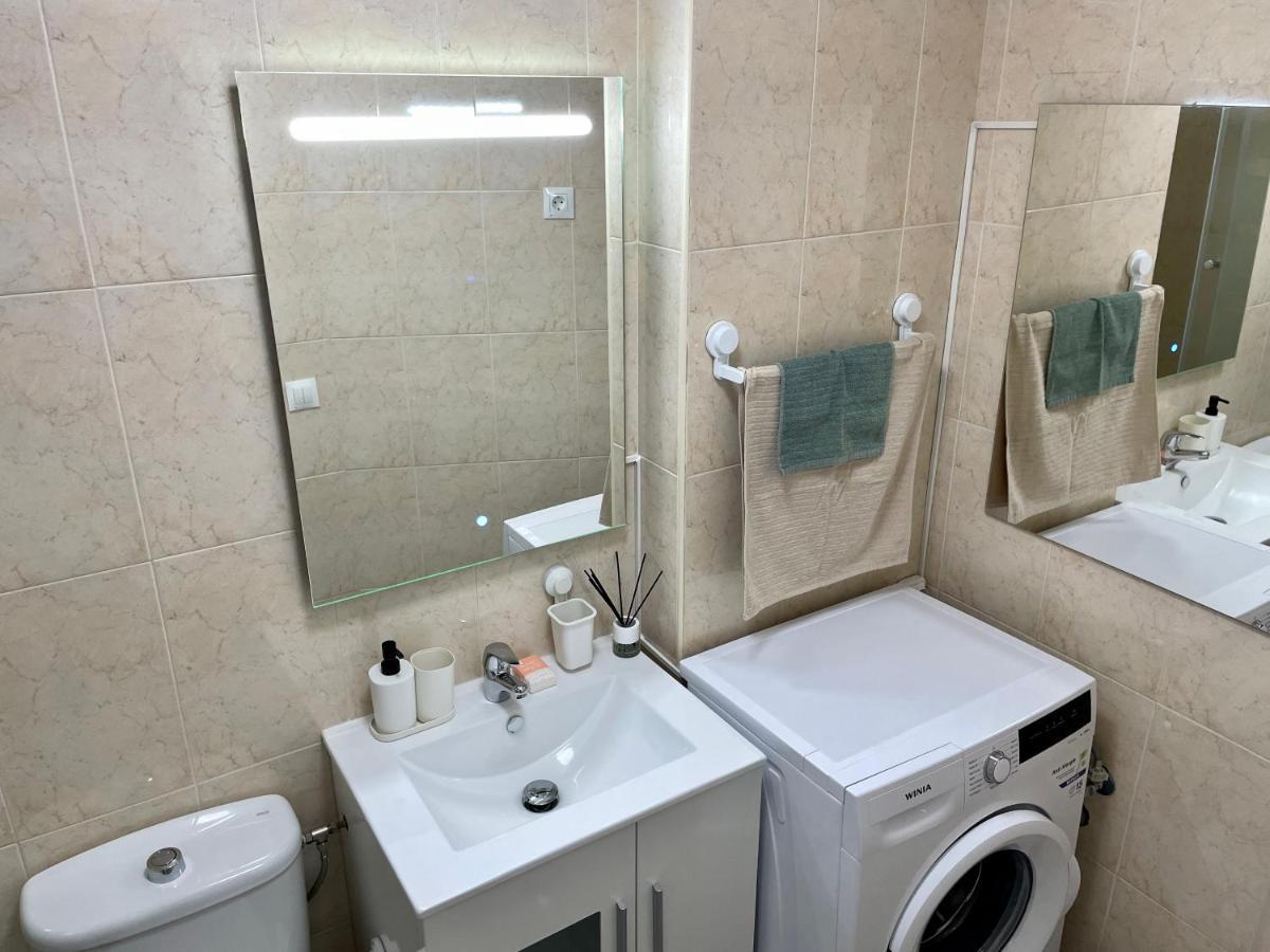 Moderno Piso De 3 Dormitorios En La Playa De Rincon De La Victoria Malaga المظهر الخارجي الصورة